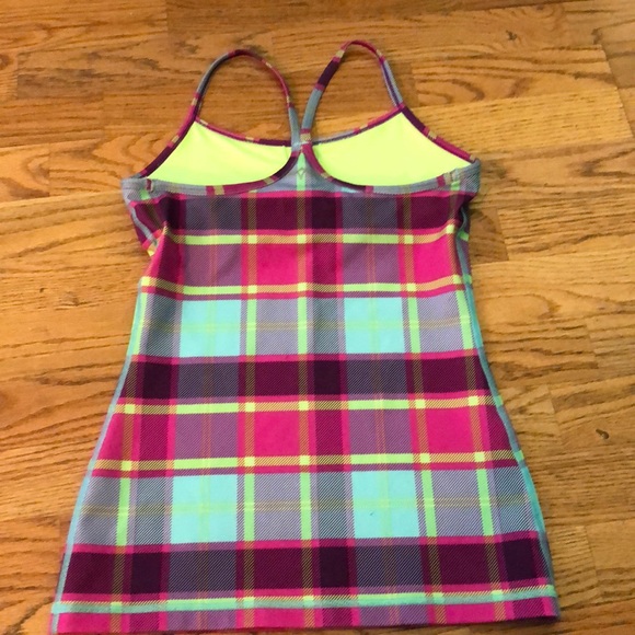 Ivivva flow y tank size 14 - Picture 4 of 5